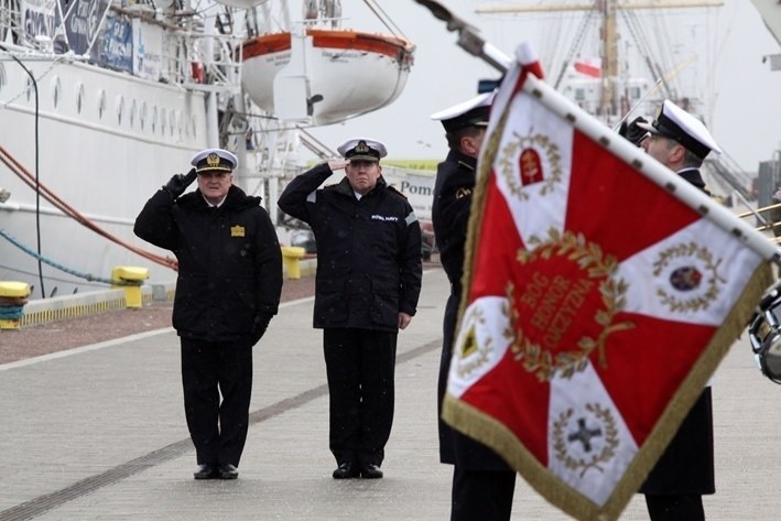 Gdynia: Ważą się losy floty Marynarki Wojennej. Admirał Sir Mark Stanhope wizytował polską flotę. Jaka będzie jej przyszłość? [ZDJĘCIA]