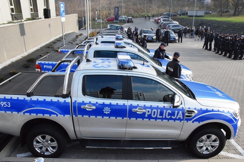 Bielska policja dostała nowe samochody. Są terenowe radiowozy [ZDJĘCIA]