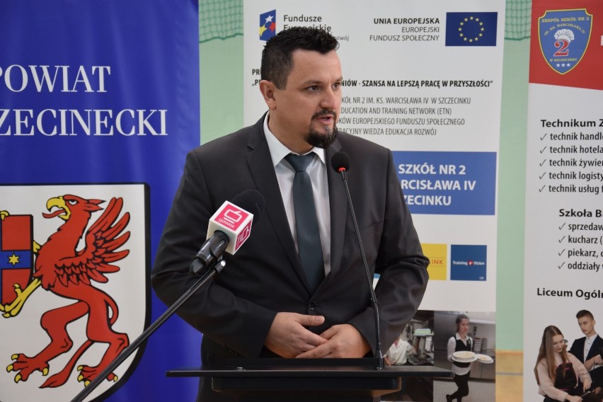 Inauguracja roku szkolnego w szkołach powiatu szczecineckiego [zdjęcia]