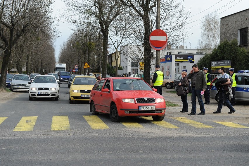 Poznań: Remonty dróg w okolicach stadionu paraliżują przejazd (ZOBACZ FILM i ZDJĘCIA)