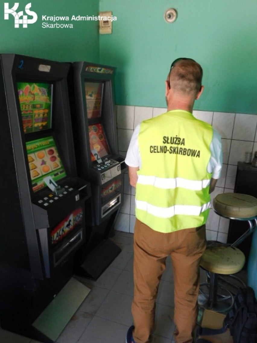 Nielegalne automaty w Pruszczu Gdańskim strzeżone przez elektroniczny zamek szyfrowy