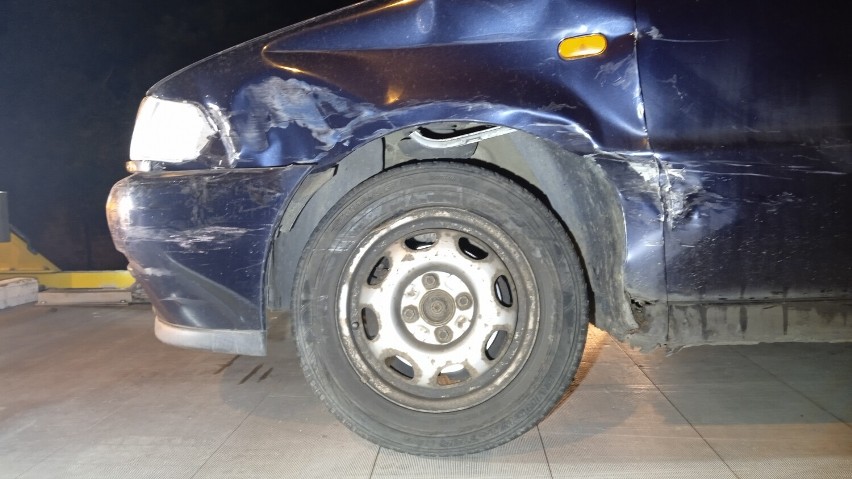 Pijany kierowca uszkodził auto na osiedlu Różanym w Dzierżoniowie i próbował uciekać. Miał zakaz prowadzenia pojazdu! 19.10.2022