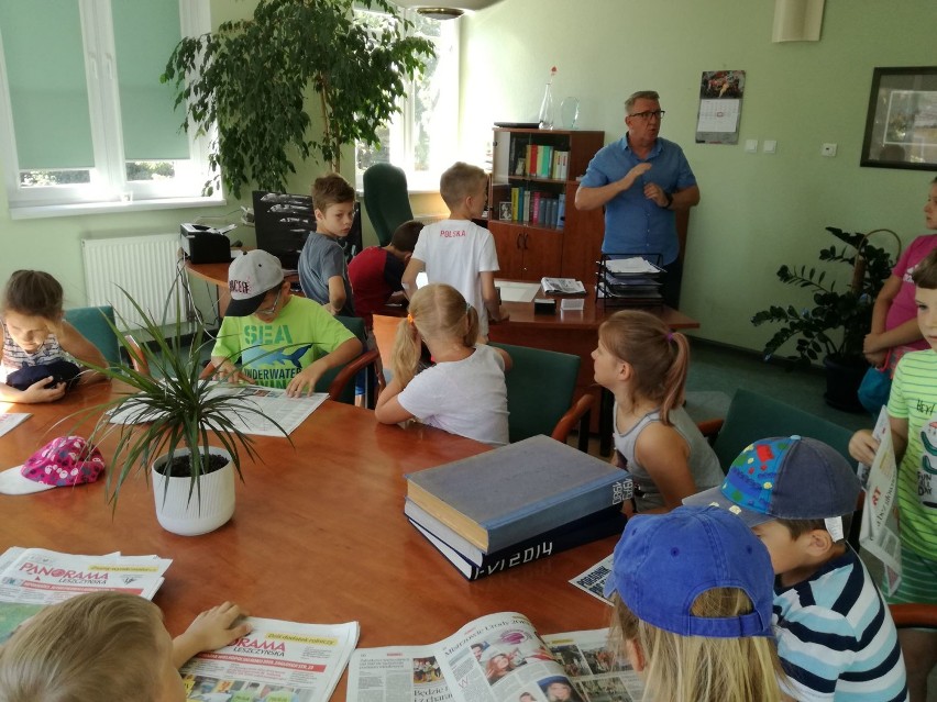 Dzieci odwiedziły redakcję Panoramy Leszczyńskiej [ZDJĘCIA] 