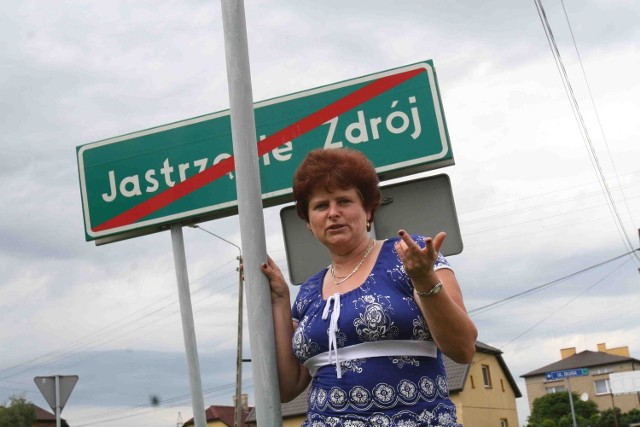 Wymiana tablic z nazwą miejscowości będzie słono kosztować - mówi Teresa Waler