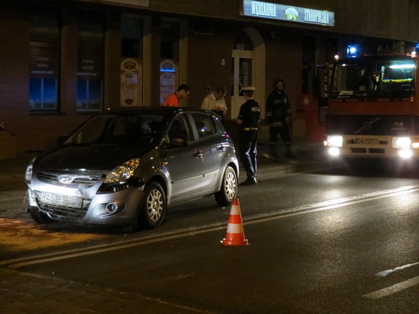 Wrocław: Zderzenie dwóch samochodów na ul. Trzebnickiej (ZDJĘCIA)