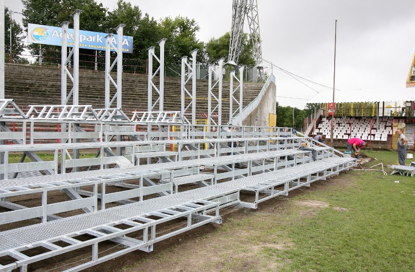 Budowa nowej trybuny na stadionie ŁKS-u