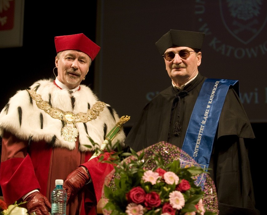 Sławomir Mrożek z doktoratem honoris causa Uniwersytetu...