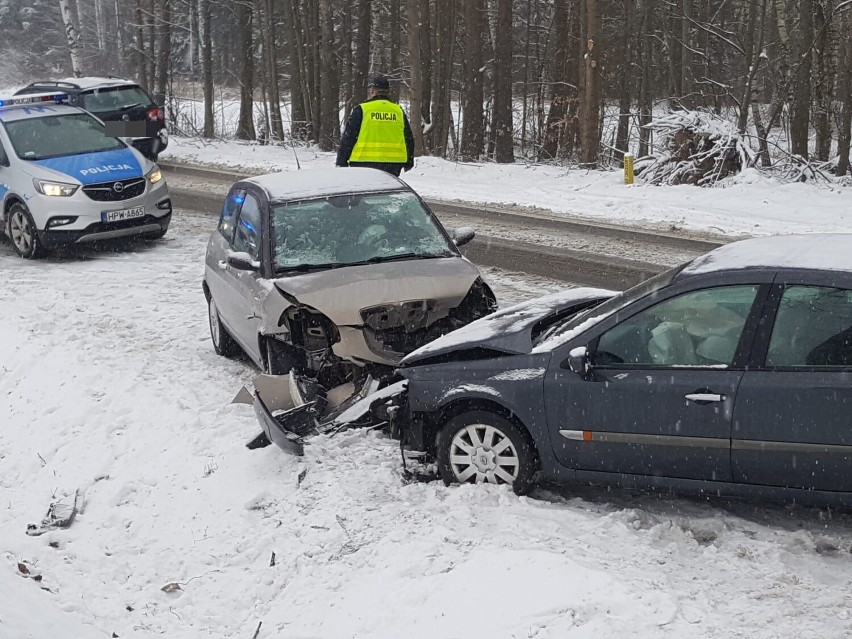 Zderzenie renault i lanci koło Śmiadowa