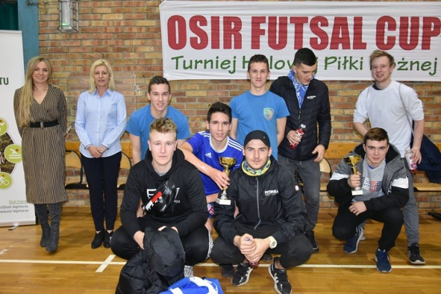 Turniej Halowej Piłki Nożnej OSiR Futsal Cup w Legnicy.