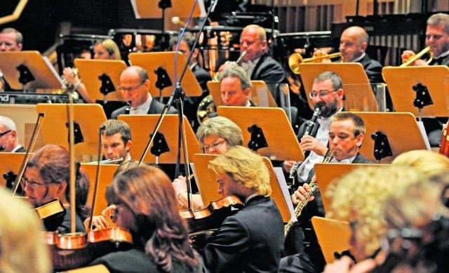 W prawykonaniu "VIVO XXX" Pawła Mykietyna uczestniczyła Orkiestra Symfoniczna Polskiej Filharmonii Bałtyckiej.
