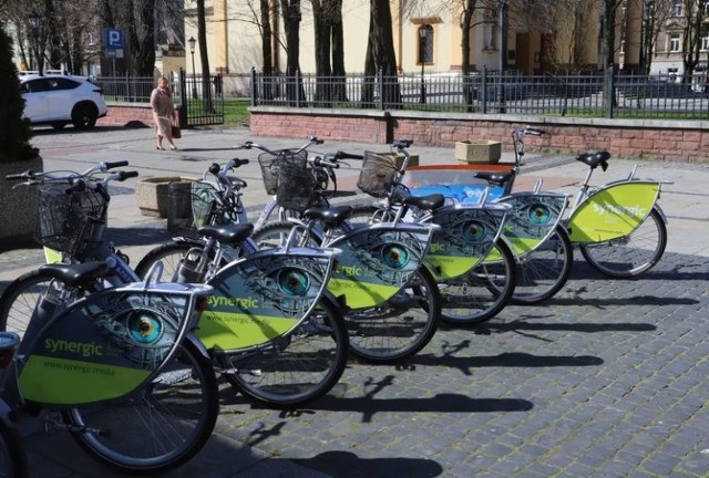 Wypożyczalnia rowerów miejskich przy placu Konstytucji 3 Maja jest jedną z 27 w Radomiu. To tu mieszkańcy najchętniej wypożyczali jednoślady.