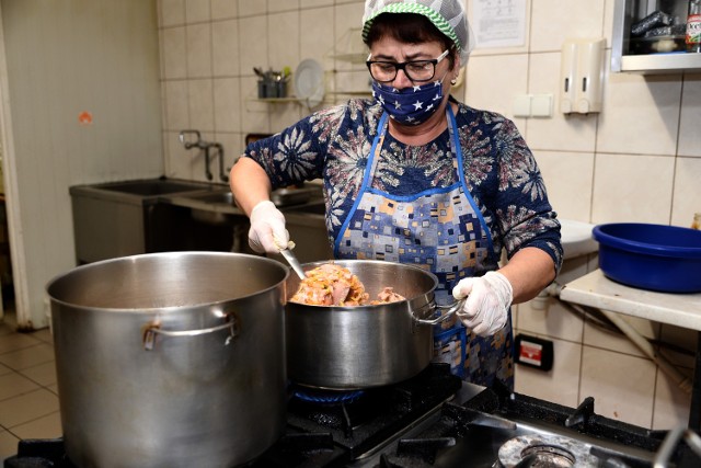 Codziennie rano szefowa kuchni U Schabińskiej w Jaśle będzie przygotowywać darmową zupę dla mieszkańców.