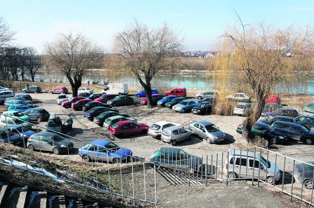 Nad Dunajcem pojawi się co najmniej 36 miejsc dla aut