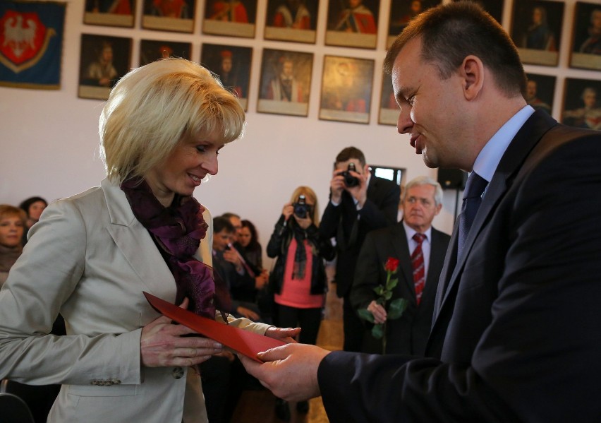 Prezydent wręczył swoje nagrody dla nauczycieli w Piotrkowie