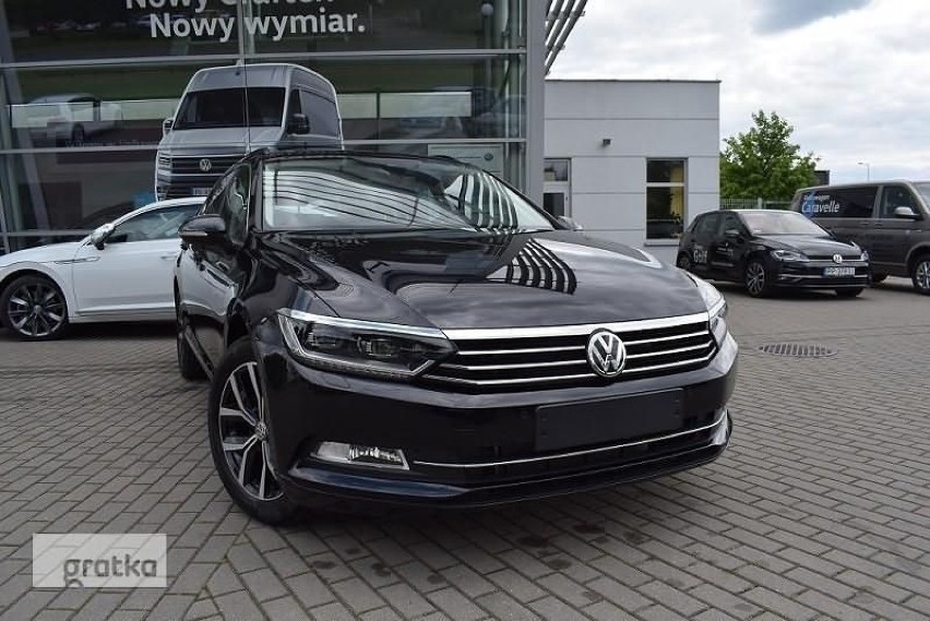 Volkswagen Passat z 2017 r.

Na kolejnych zdjęciach w...
