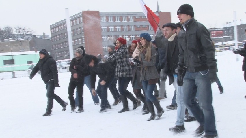 Rocznica stanu wojennego w Katowicach: ZOMO pałuje studentów