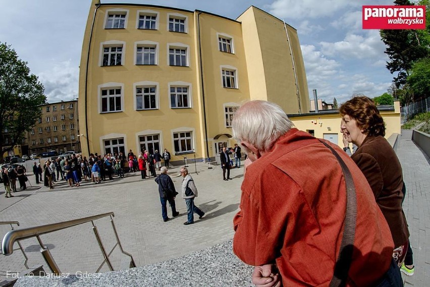 W Wałbrzychu oddano do użytku budynek po byłym gimnazjum nr 4, przy ul. 1 Maja 149