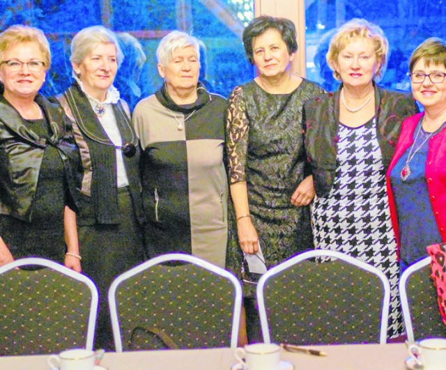 Zarząd UTW: Jadwiga Należyty - prezes, Henryka Sumorek-Zalwert - wiceprezes, Maria Andrzejczak - wiceprezes,  Jolanta Spitulska - skarbnik, Maria Peche - sekretarz, członkowie -Krystyna Łuczak, Bogusław Matraszek (nieobecny).