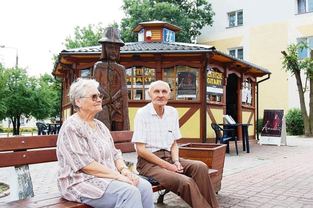 Helena Stankowiak i Ryszard Rutkowski wspierają zbója Rummela