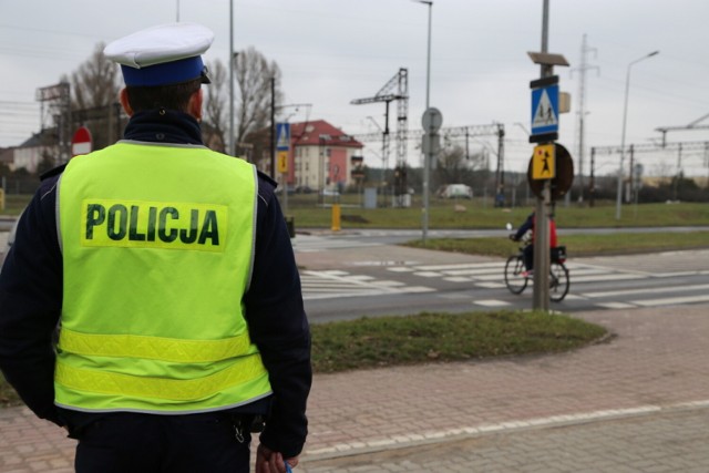 Podobną akcję w ubiegłym tygodniu przeprowadzała bydgoska policja. W ostatnich dwóch dniach marca działania "Bezpieczny Pieszy” przeprowadzane będą na terenie powiatu sępoleńskiego.