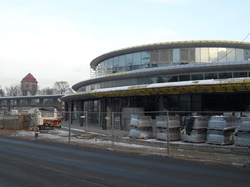 KRÓTKO: Koniec budowy dworca MZKP w Tarnowskich Górach za niecałe dwa miesiące [ZDJĘCIA]