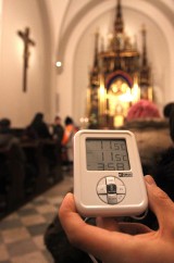 Sprawdziliśmy z termometrem krakowskie kościoły