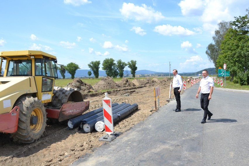 Rozpoczęli przebudowę drogi do strefy ekonomicznej (ZDJĘCIA)