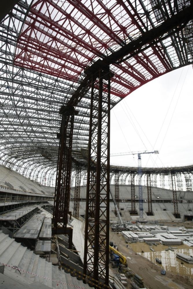 Gdański stadion rośnie. Zdjęcia wykonano 15 listopada 2010...