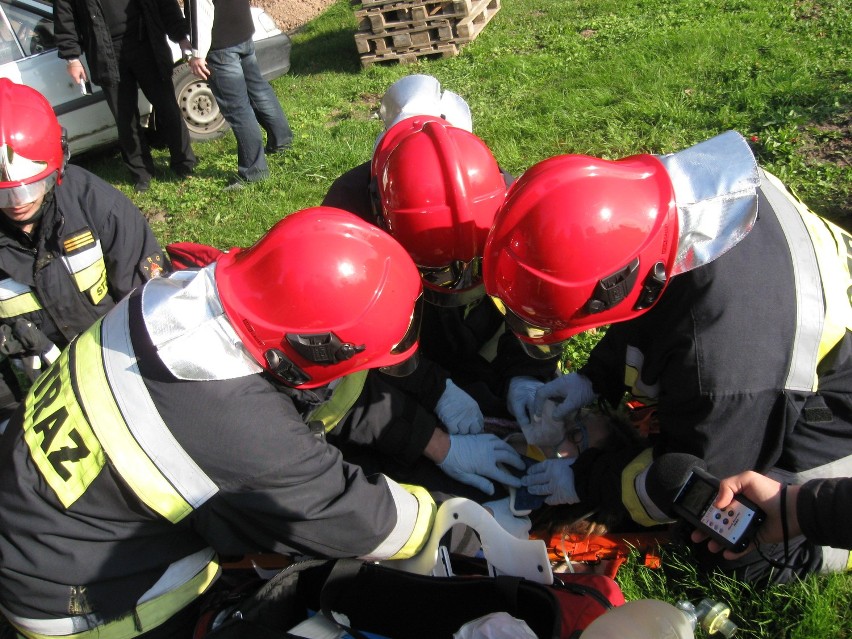 Strażacy ratowali ofiary m.in. wypadku quada