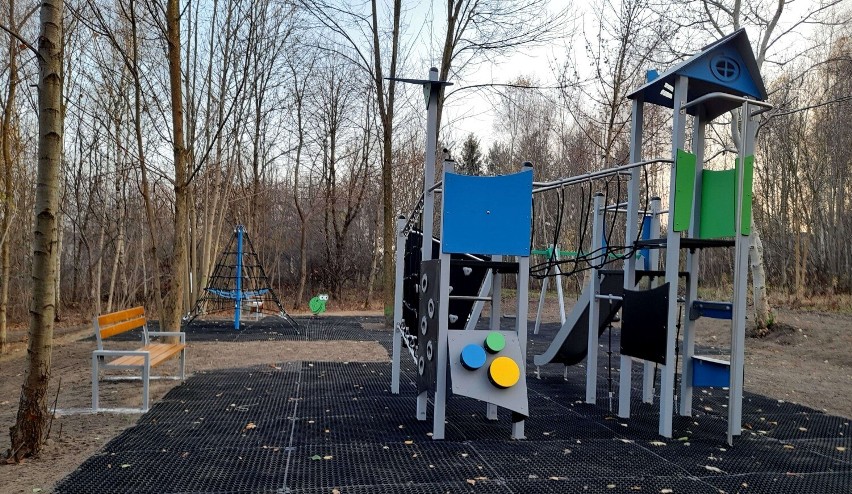 W ramach budżetu obywatelskiego w dzielnicy Wyczerpy wybudowano plac zabaw