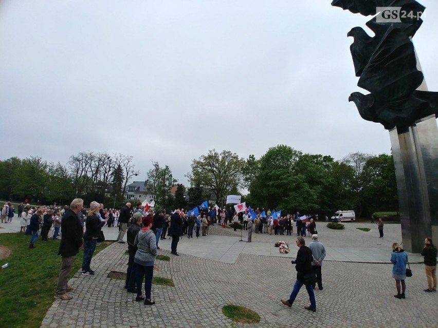 Święto Pracy w Szczecinie: uroczystości pod Pomnikiem Czynu Polaków