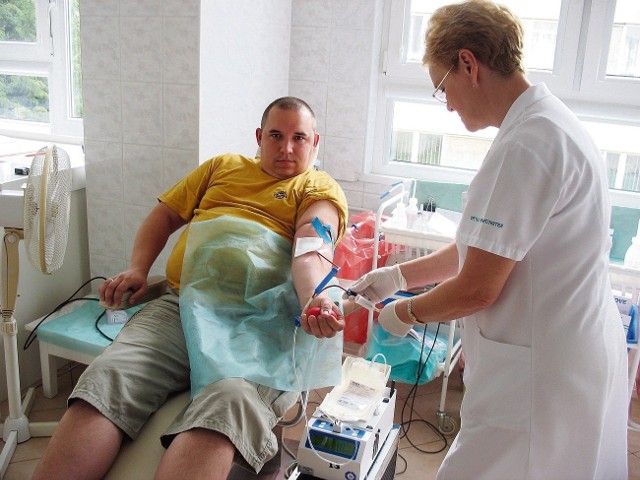 Jarosław Dąbrowski z Wejherowa regularnie oddaje krew