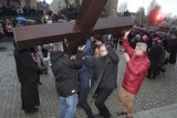 Droga Krzyżowa 2019 w Katowicach. Manifestacja szacunku i miłości dla krzyża [ZDJĘCIA]
