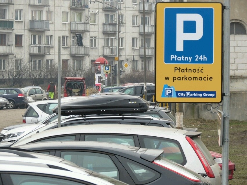 Prywatne parkomaty w centrum Wrocławia. Koniec darmowego parkowania (ZDJĘCIA, CENY)