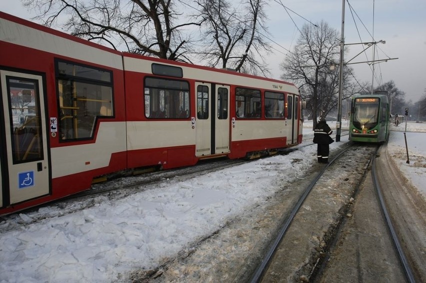 Gdańsk: Wykoleił się tramwaj, ruch przywrócony (ZDJĘCIA)