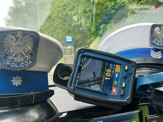 Policja w Wadowicach podaje przykłady: tym razem kierowcy ostrzegli przestępców