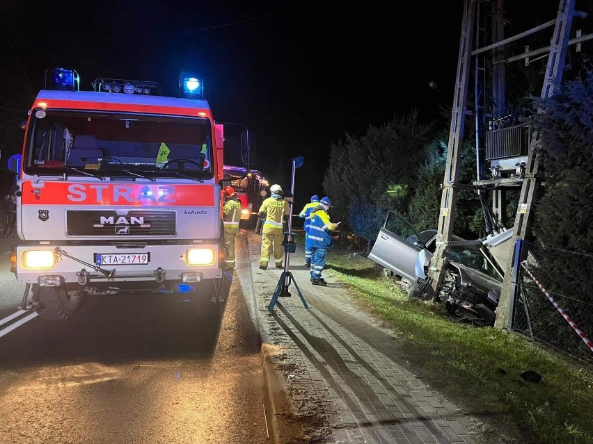 W Łętowicach samochód uderzył w transformator