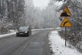 Śląskie: Zima znów atakuje. Opady śniegu, oblodzone drogi [WIDEO, ZDJĘCIA]