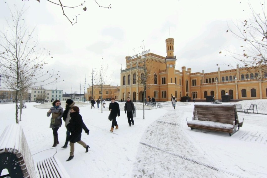 Zima we Wrocławiu, a jutro jeszcze więcej śniegu (ZDJĘCIA, PROGNOZA POGODY)