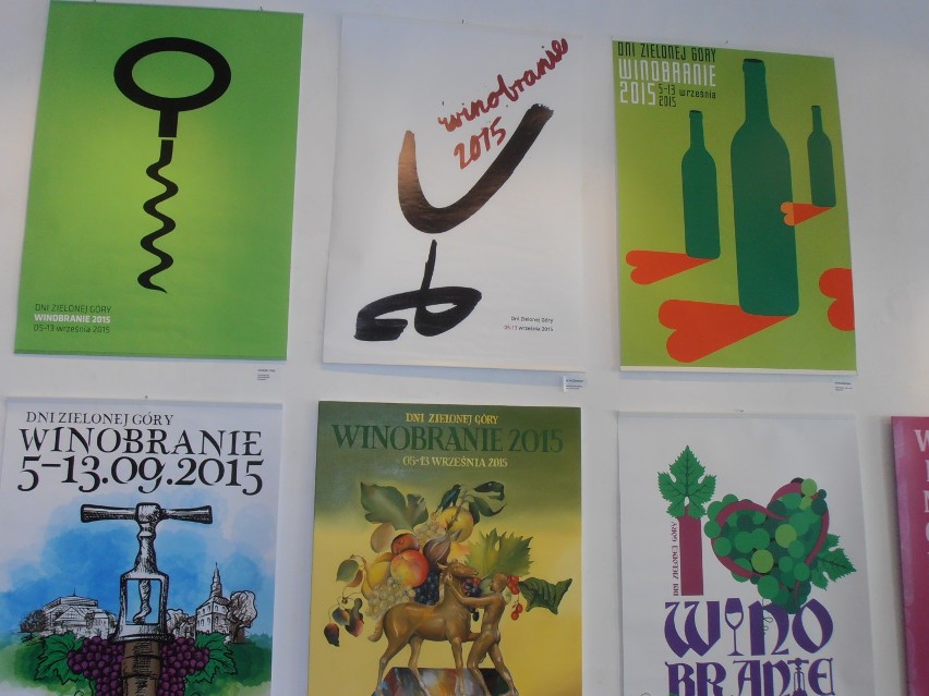 Artystyczny plakat winobraniowy - wystawa pokonkursowa [zdjęcia]