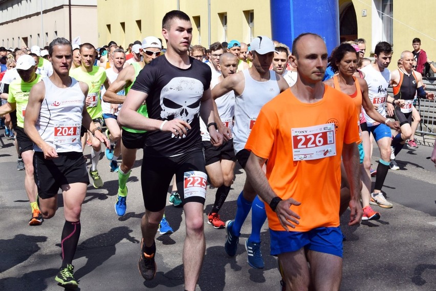 VII Ćwierćmaraton Muzyczny: 500 osób pobiegło ulicami Piły [NOWE ZDJĘCIA] 