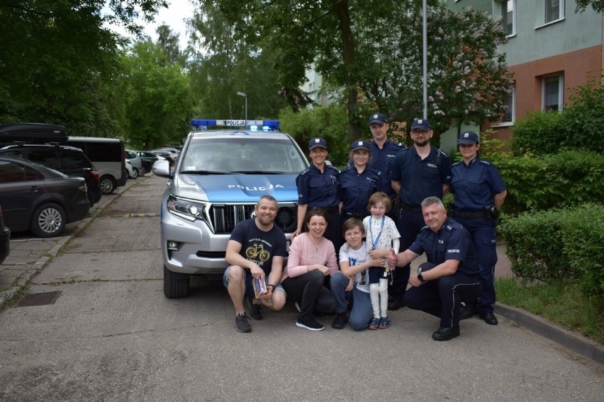 Radomscy policjanci z wizytą u Krzysia Czupryna. Spełnili urodzinowe życzenie chłopca