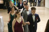 Studniówka 2023 maturzystów Zespołu Szkół Technicznych w Dąbrowie Górniczej