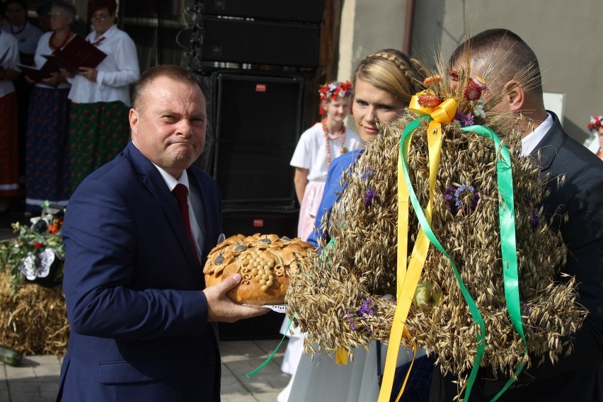 Dożynki w Sulmierzycach [ZDJĘCIA + FILM]                          