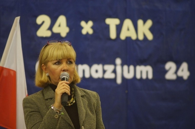 Uczniowie, rodzice i nauczyciele bronią Gimnazjum nr 24.