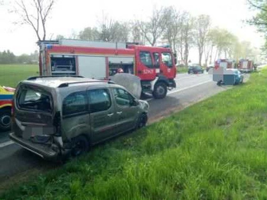 Wypadek na DK6 w Bobrowicach