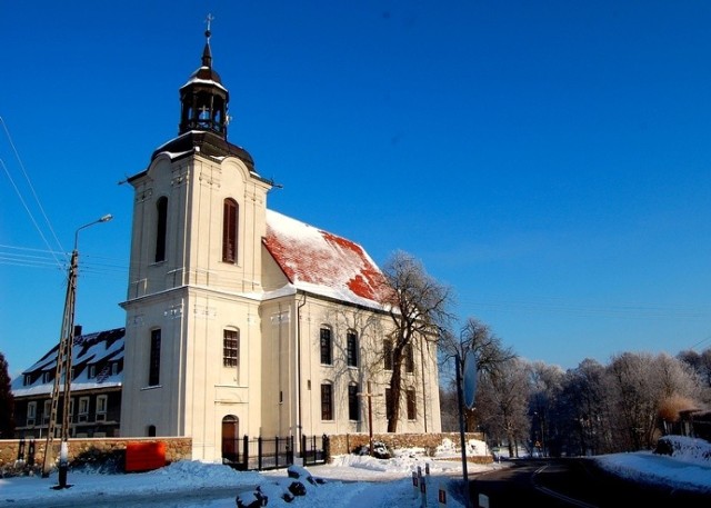 Na prace konserwatorskie zabytkowych organów w klasztorze w Zamartem i ołtarza głównego w kamieńskim kościele gmina Kamień przeznaczy łącznie 70 tysięcy złotych