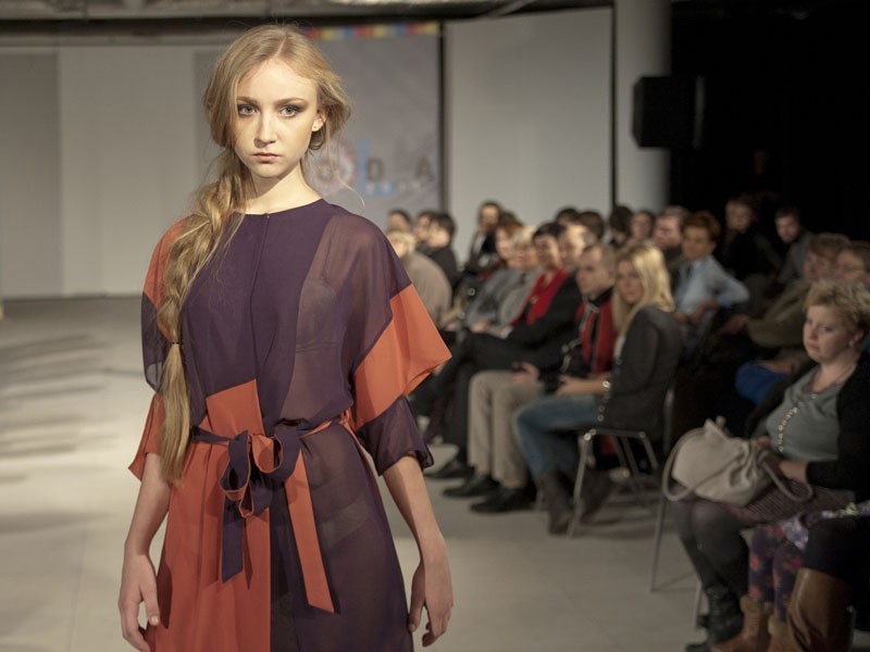 Konkurs dla projektantów Moda Folk 2011 [ZDJĘCIA]