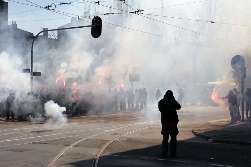 Kibice Widzewa pożegnali swoich piłkarzy przed derbami łodzi