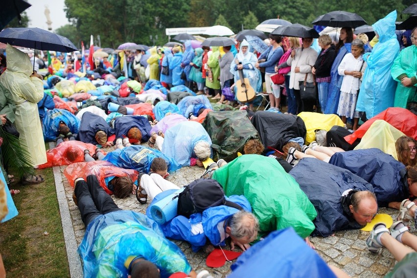 Piesza Pielgrzymka Tarnowska 2015 na Jasnej Górze.

ZOBACZ...